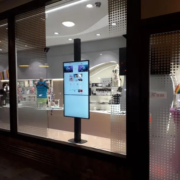 Sitekiosk op Window Touch en kiosks voor Catena Distribution in Duitsland