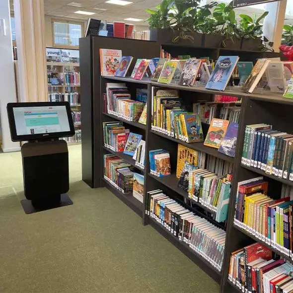 DOK Bibliotheken moderniseert met vijf keer SiteKiosk op informatiezuilen